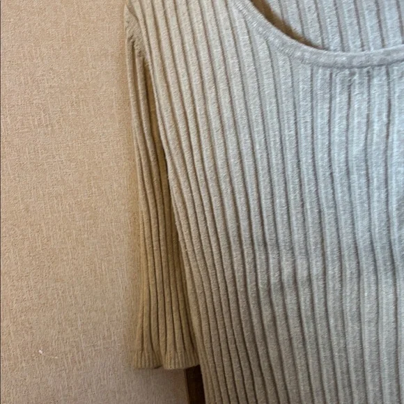 George Ribbed Beige Top medium - Picture 2 of 3